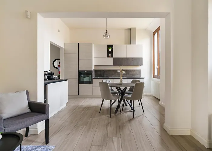 Minerva Luxe Apartment Florenz